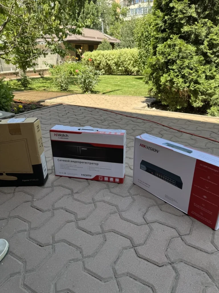 Установка камеры видеонаблюдения на частном доме в Алматы