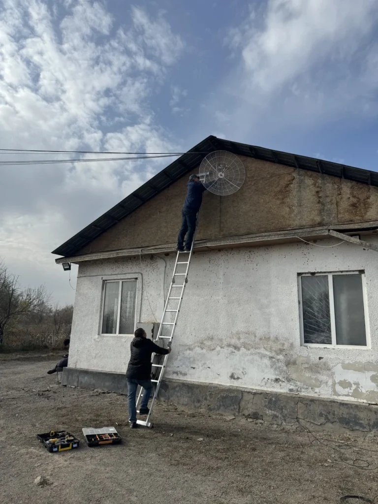 Установка интернета на фазенде возле Капчагайского водохранилища – монтаж антенны и настройка оборудования