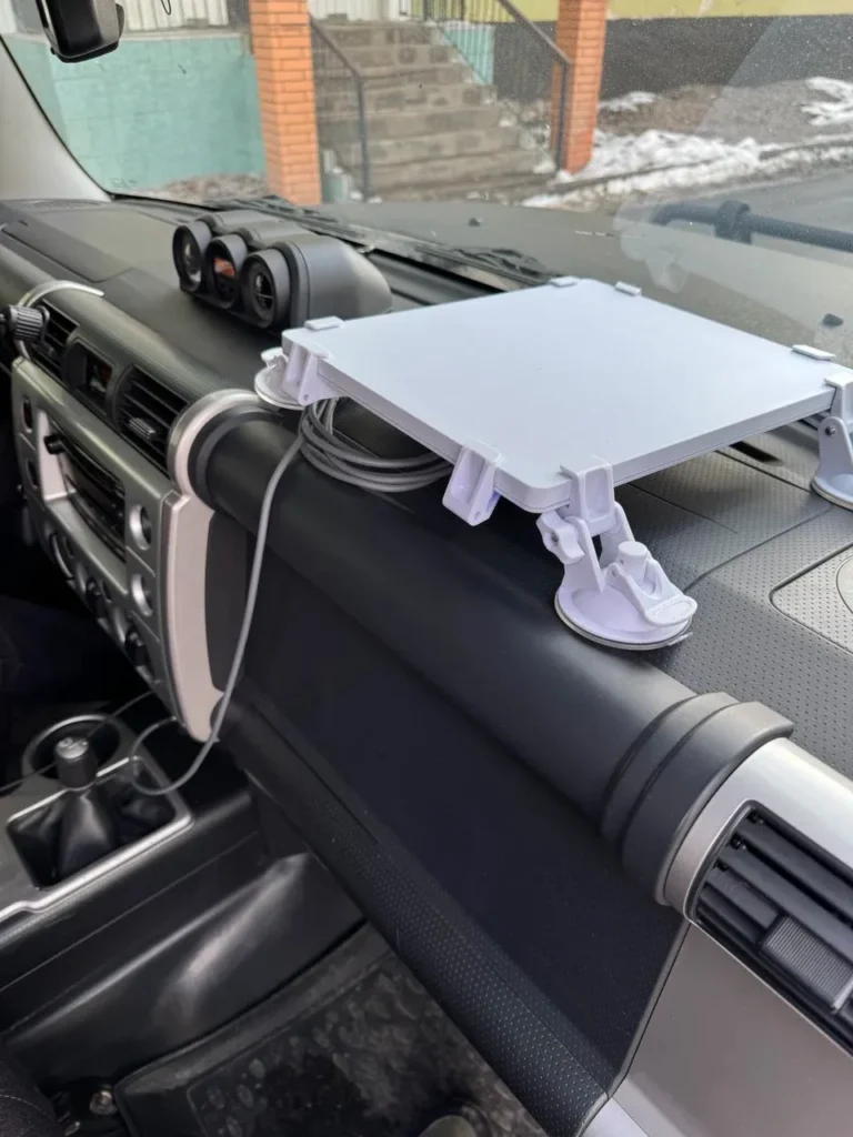 Установка Starlink Mini V5 на автомобиль Toyota FJ Cruiser интернет в машине без сотовой связи